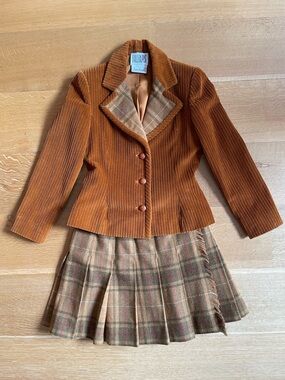 Vintage 1970s/80s Bill Blass Rust Corduroy Tailored Blazer and Plaid Kilt, 4